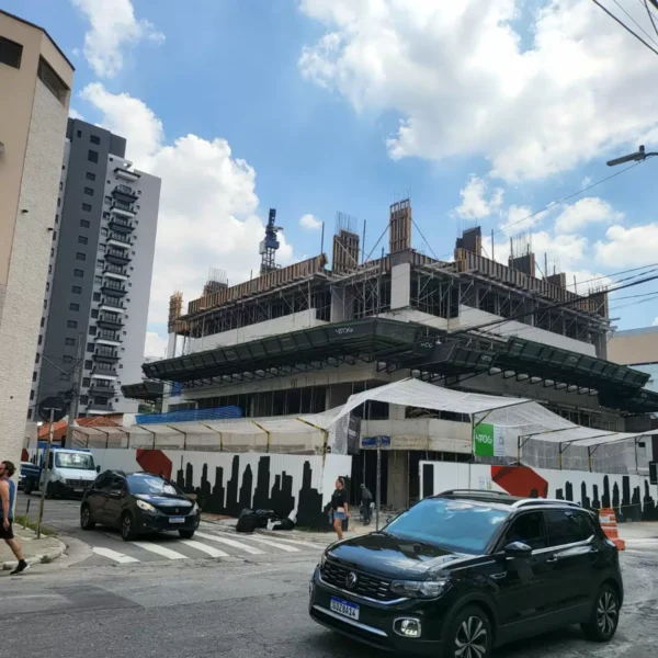 MAR/24 - EXECUÇÃO DE CONCRETAGEM DO 4o PAVIMENTO